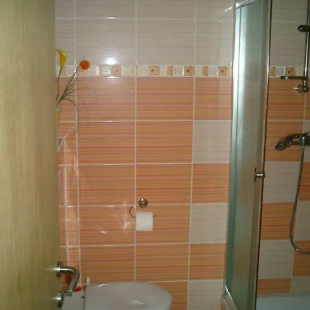 アパート Vlajina