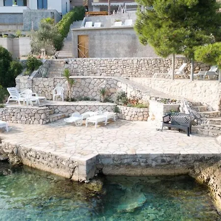 アパート Vlajina